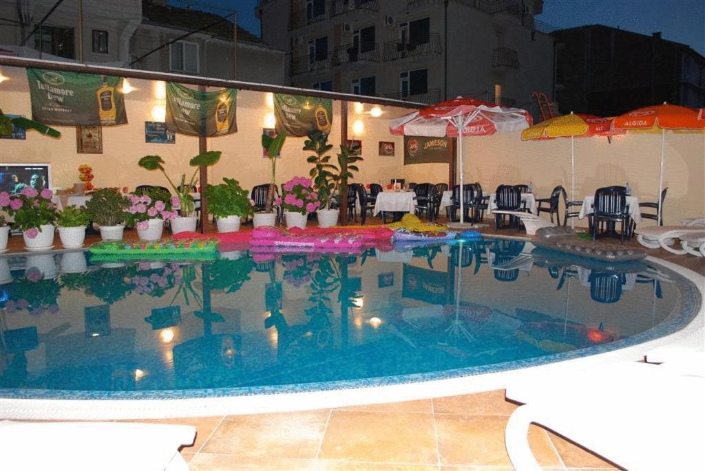 Italia Hotel Nesebar Esterno foto